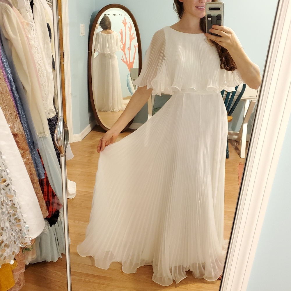 SOLD Vintage Miss Elliette Wedding Dress - Picture 4 of 5